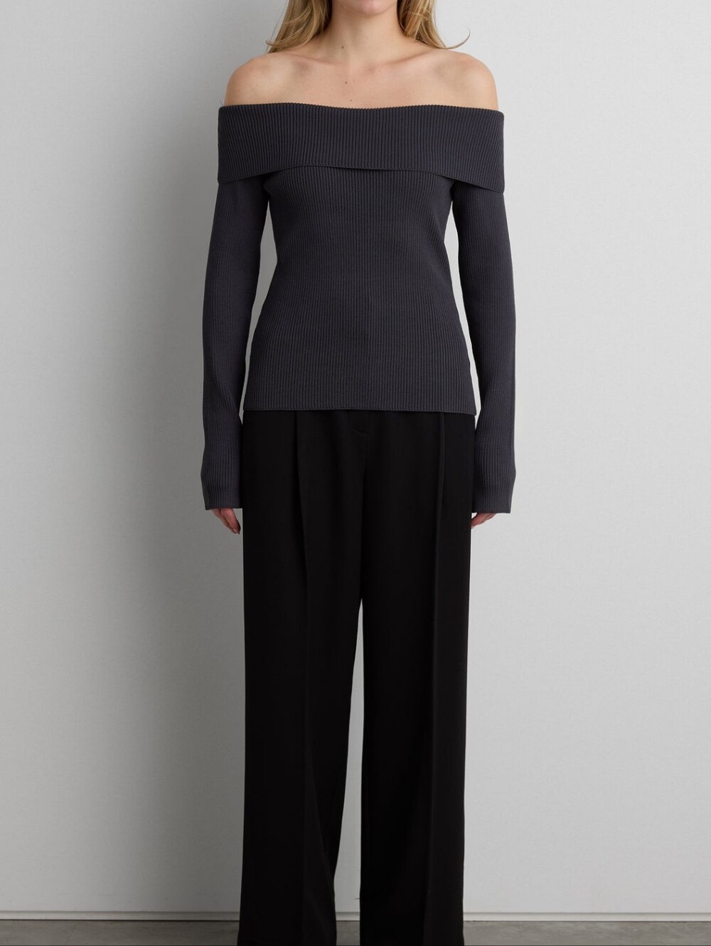 BNWT Oak + Fort Women's Ribbed Off-The-Shoulder Sweater